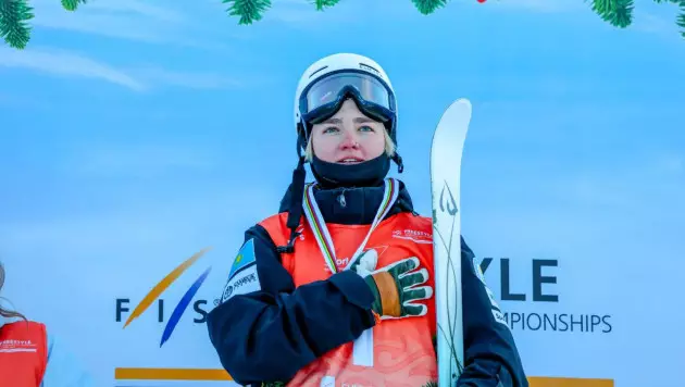 Қазақстандық могулшы Францияда өткен турнирде екі алтын жеңіп алды