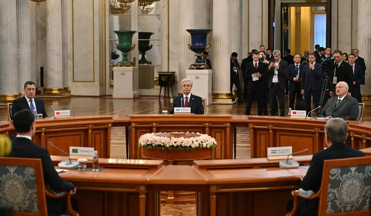 Тоқаев ТМД-ға мүше мемлекеттер басшыларының бейресми кездесуіне қатысты