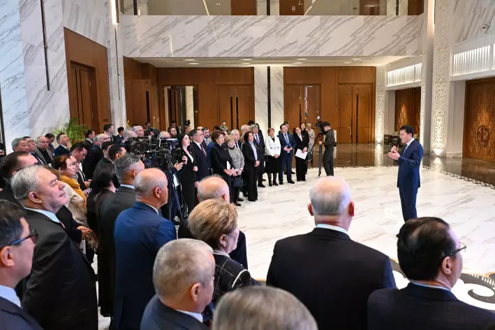 Госсоветник подвёл итоги президентских реформ на заседании Национального курултая