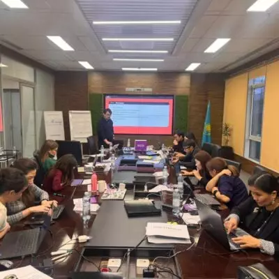 Журналистам в Казахстане провели тренинг с современными цифровыми инструментами