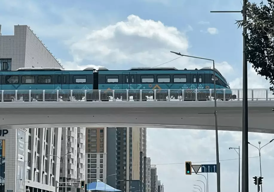 Власти Астаны заявили о готовности запустить ЛРТ весной