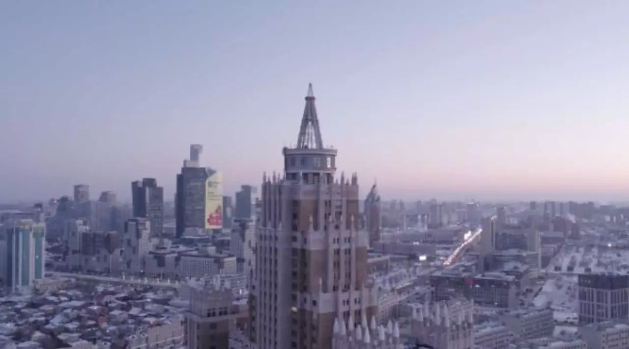 Казахстанцы назвали человека и главное слово 2025 года