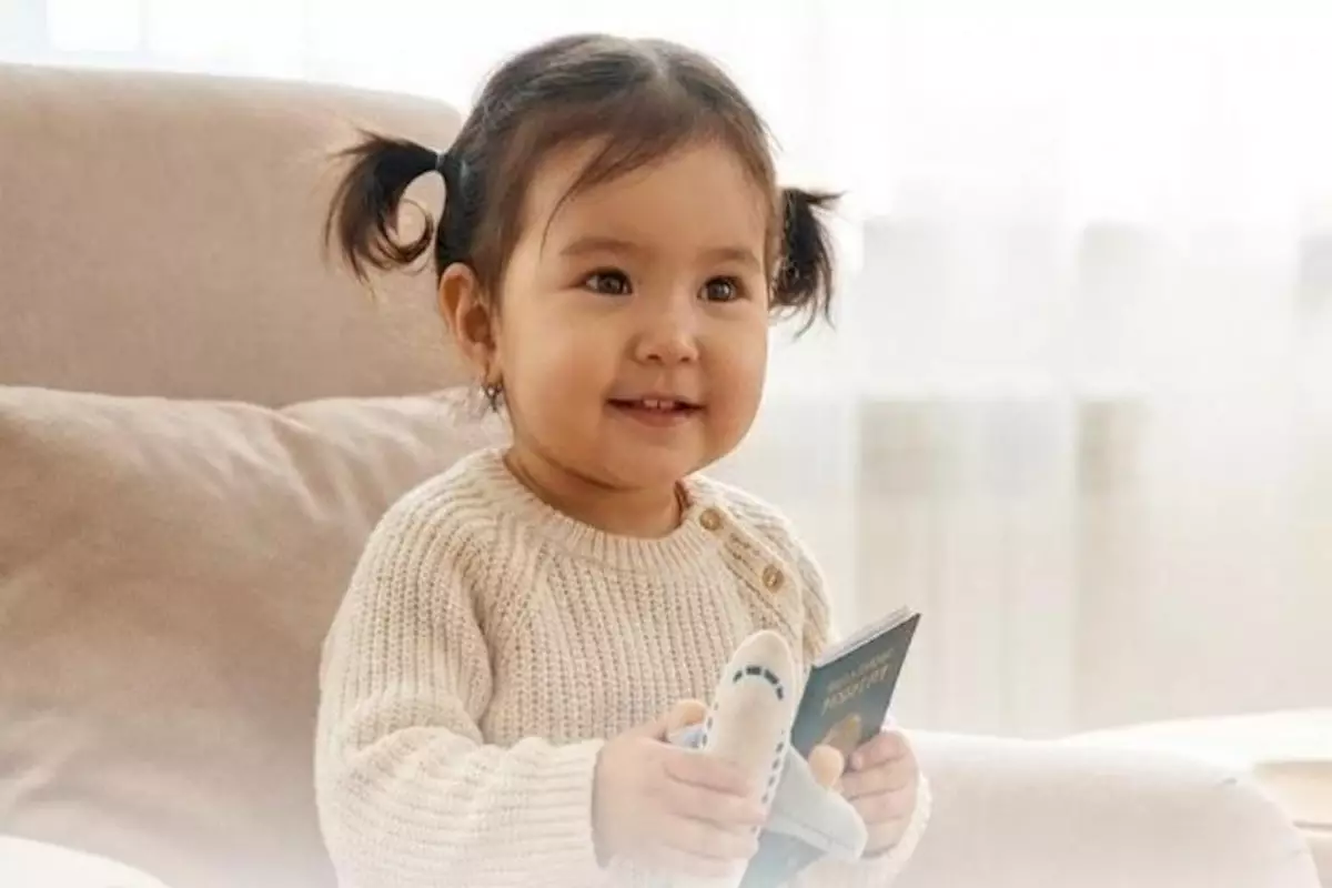 Борьба за ребёнка: Казахстан добился возвращения годовалой гражданки из Великобритании