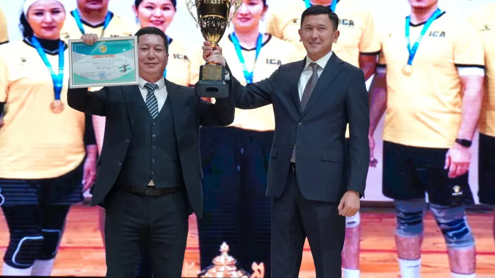 БҚО-да энергетика саласы қызметкерлерінің кәсіби мерекесі аталып өтті