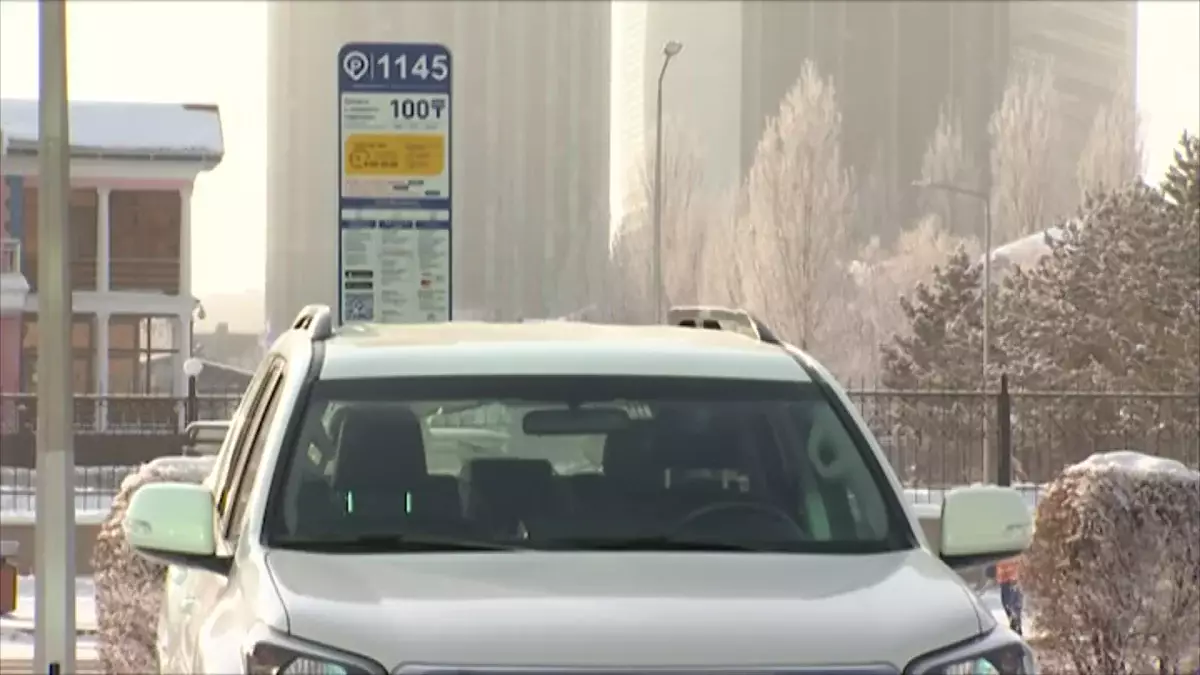 Астанадағы барлық автотұрақтар қала меншігіне өтті — Жеңіс Қасымбек