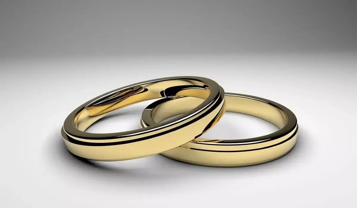 Өскеменде әйел адам қымбат сақинаны тағып көрген соң бижутерияға ауыстырып жіберген (ВИДЕО)