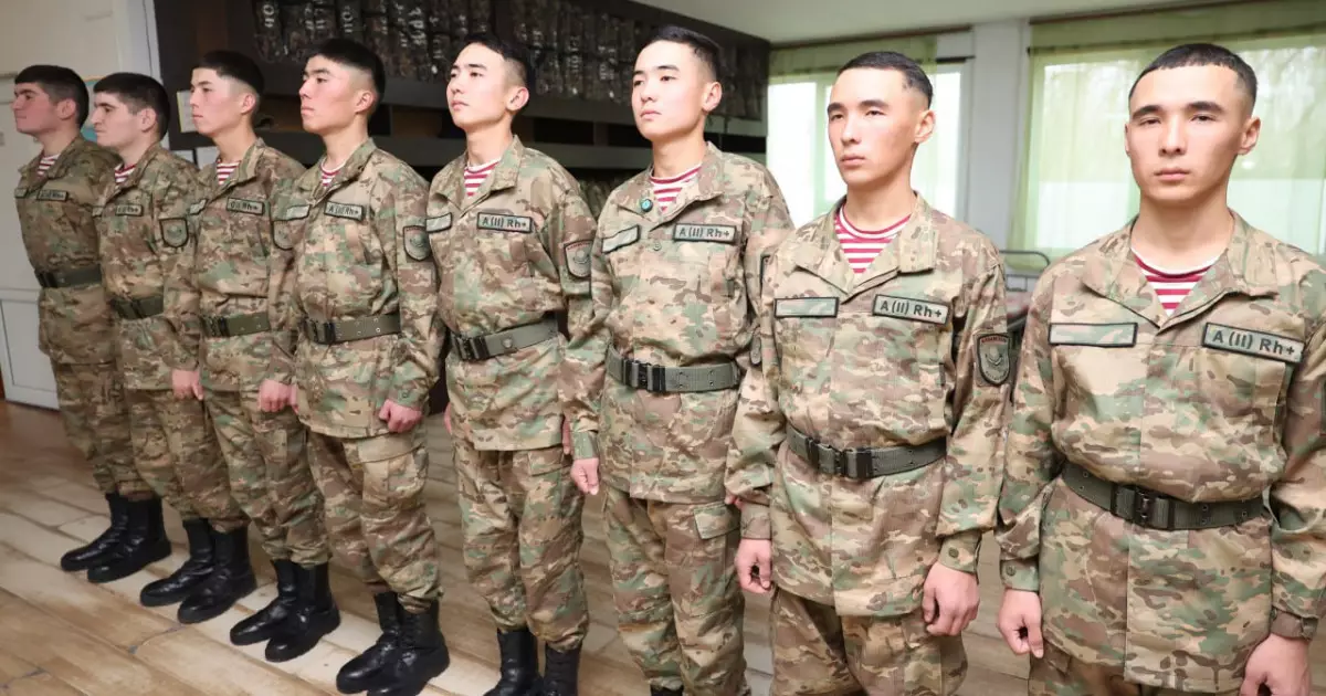   Ұлттық ұланда биыл бір мезетте 4 егіз жұп сарбаз борышын өтеп жүр   