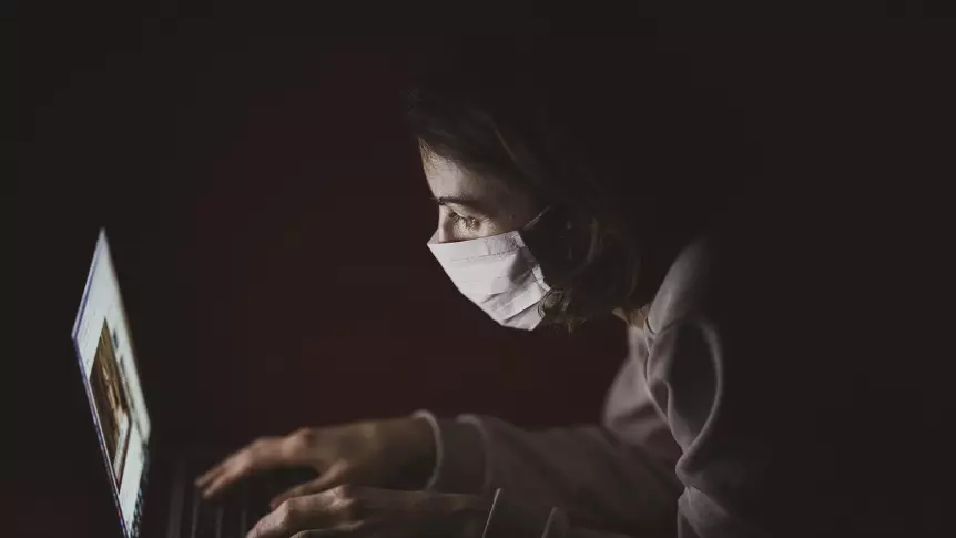 Тұмау жұқтырған науқастардың көру қабілеті күрт төмендеген