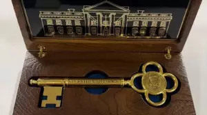 АҚШ Президенті Қасым-Жомарт Тоқаевқа сый-сияпат жолдады