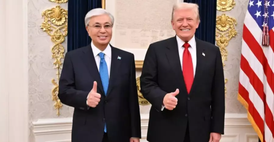 АҚШ президенті Трамп Тоқаевқа “кілт“ сыйлады 