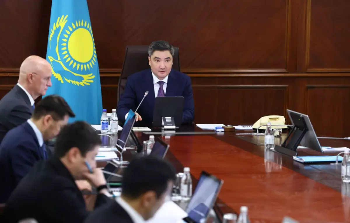 Олжас Бектенов: перед налоговыми органами поставлена задача – не наказывать за ошибки, а помогать не ошибаться