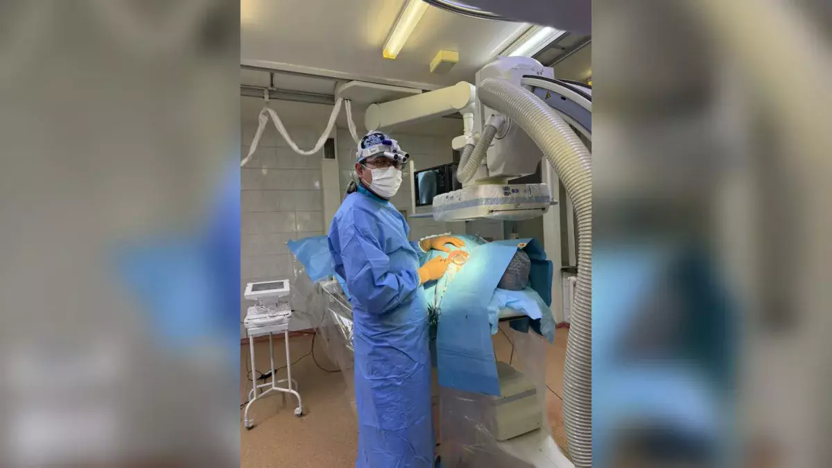 Алматыда алғаш рет кардиовертер-дефибрилляторды имплантациялау отасы жасалды