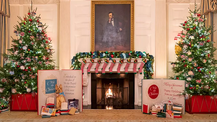 Ақ үйдегі рождестволық кешкі ас ережелері жарияланды: қонақтарға неге тыйым салынады?