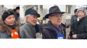 "Бүгін тау құлап, бәйтерек сынып жатқандай". Зиялы қауым Асанәлі Әшімовты ақтық сапарға шығарып салды