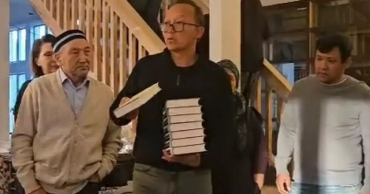  Вашингтонда Мұхтар Мағауиннің жылдық асы берілді 