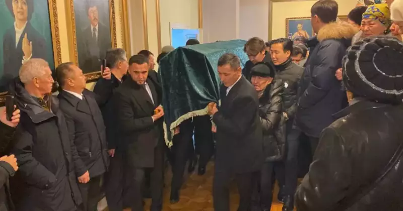 В Алматы проводили актера Асанали Ашимова в последний путь