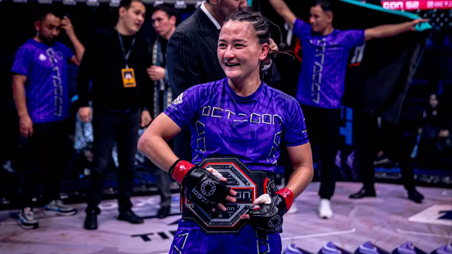 Титульный шанс в США: казахстанка Аян Турсын подерется за пояс Cage Fury