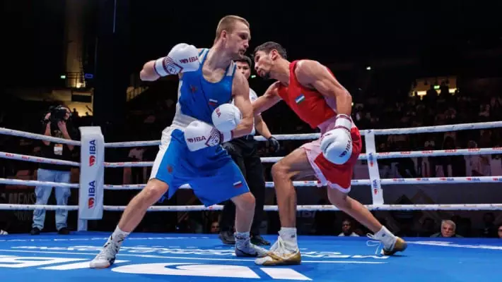 Российский боксер сохранил «золото» ЧМ после укуса соперника из Узбекистана
