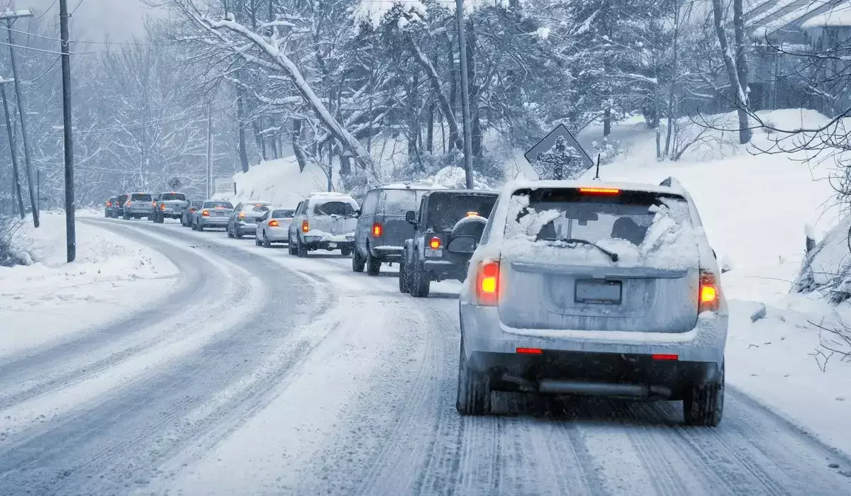 Трассы закрыли из-за непогоды в трех областях Казахстана