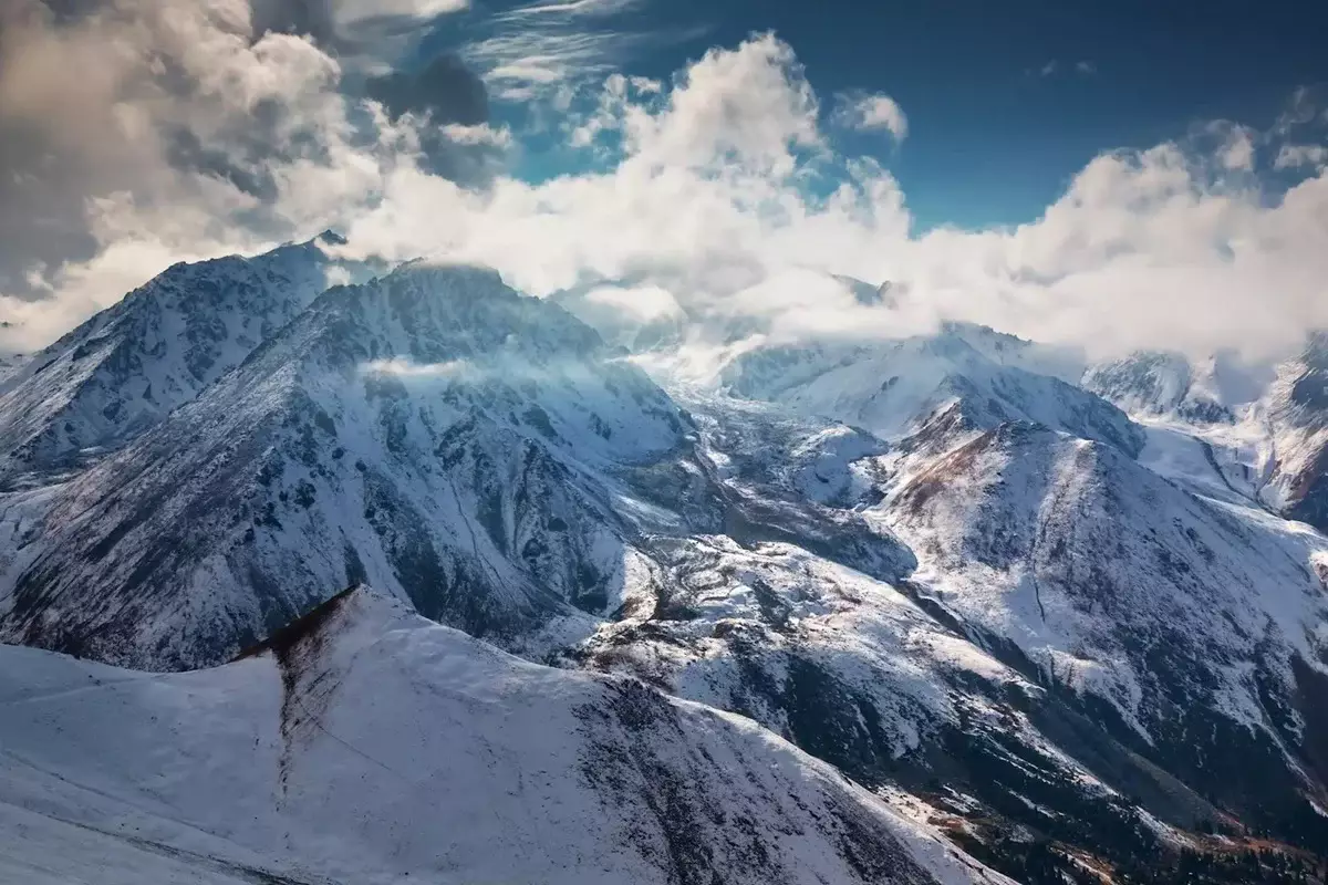 Своевременная помощь: в этом году сотрудники ДЧС спасли сотни человек в алматинских горах