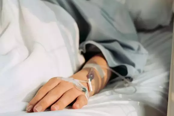 Онкопациенты месяцами оставались без положенной инвалидности в Семее