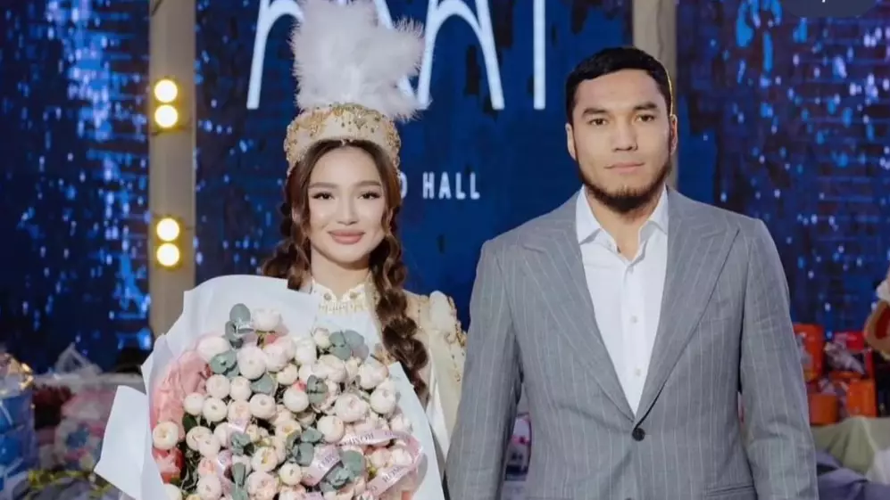 Елімізге белгілі боксшы шаңырақ көтерді