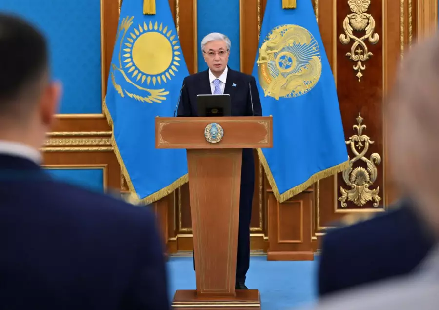 Тоқаев прокуратура мен күштік құрылым қызметкерлеріне пәтер кілтін табыстады
