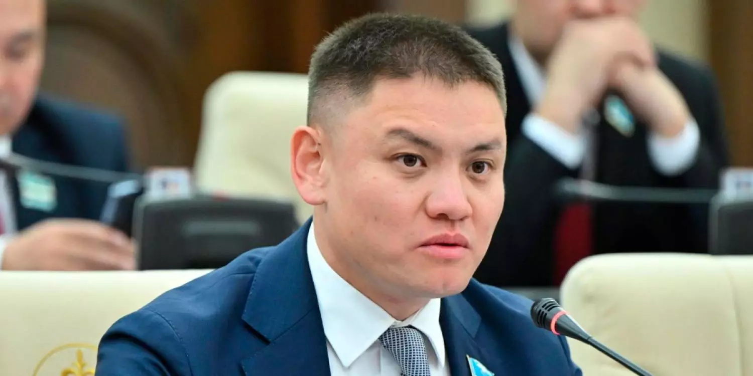 Халық 2026 жылы жаңа киім алуды тоқтатады - депутат