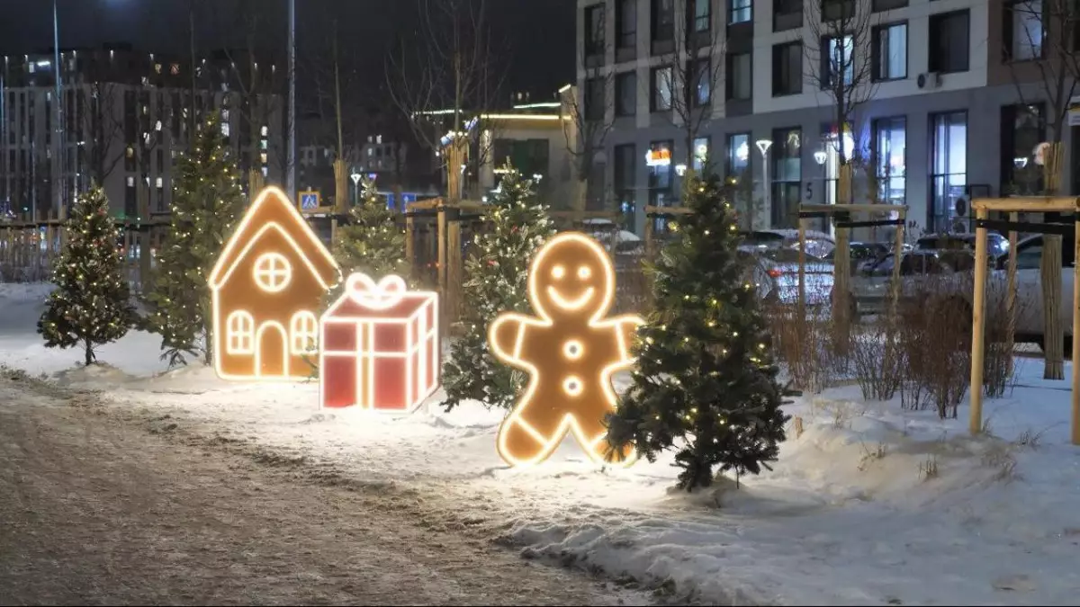 Горки, катки и ёлки: где в Астане этой зимой гуляют, катаются и фотографируются