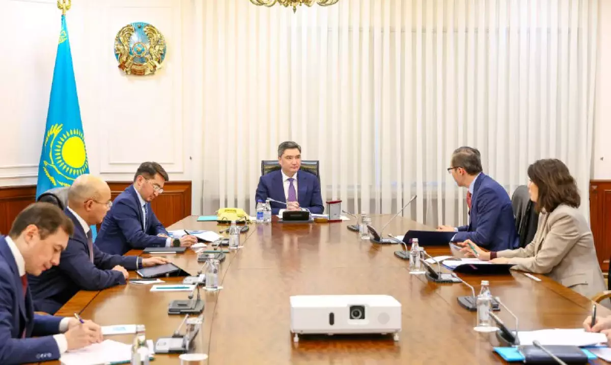 Прмьер-министр провел ряд встреч по вопросам реализации крупных инвестпроектов