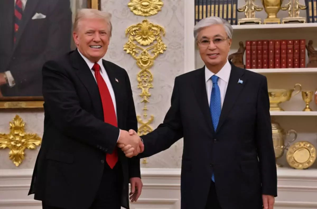Тоқаев Дональд Трампты Қазақстанға шақырды
