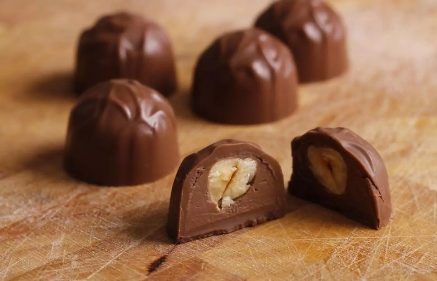 Қара шоколадтың денсаулыққа пайдасы мен зияны қандай?