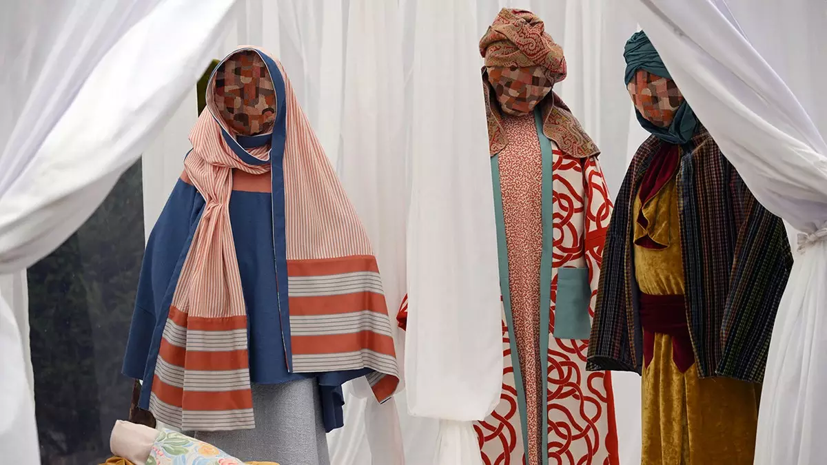 Города Европы меняют рождественские традиции, вызывая общественное недовольство.