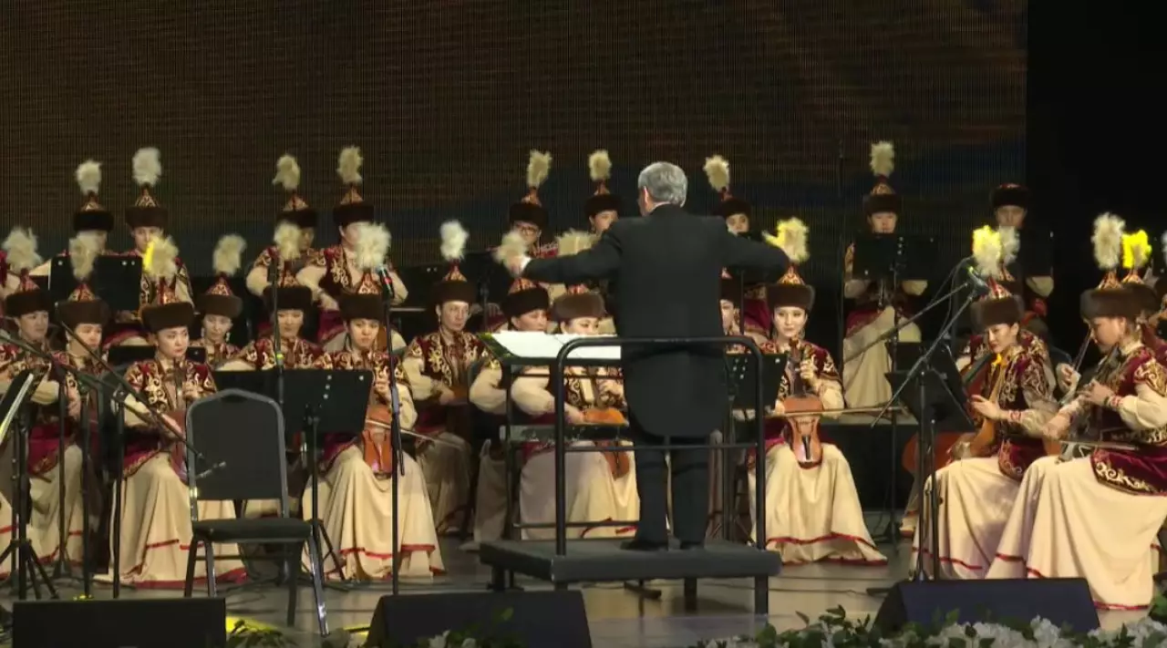 Астанада Секен Тұрысбековтің кеші өтті