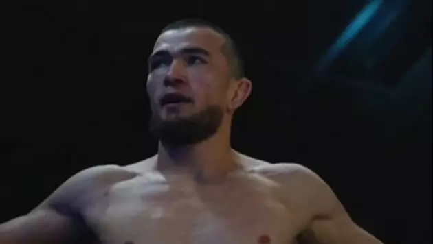 Казахстанец менее чем за минуту нокаутировал соперника из Узбекистана