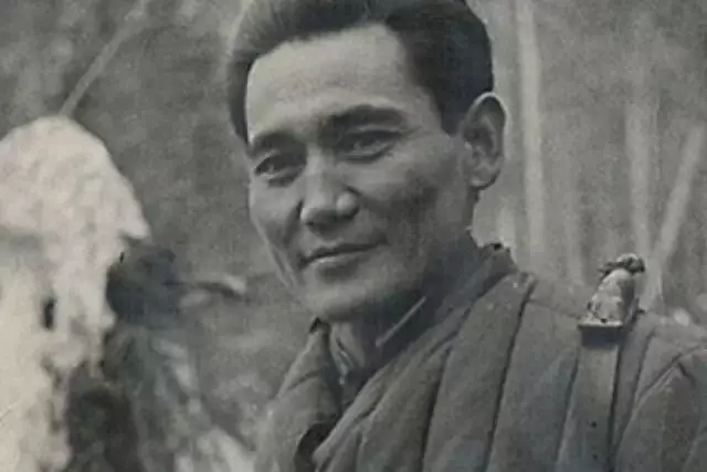 Бауыржан Момышұлының туғанына 115 жыл