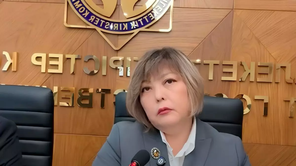 Налоговая: скоро казахстанцы начнут получать предупреждения из-за мобильных переводов