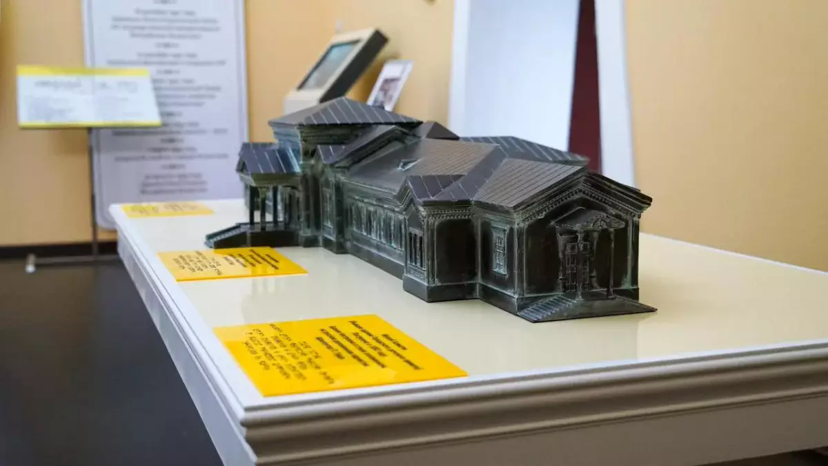 Алматыда туристік нысандардың тактильді үлгілері орнатылды