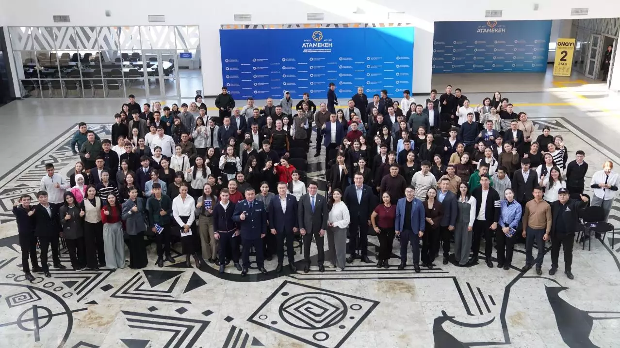 «Заң мен тәртіп» идеологемасы аясында «Legal Talk: ашық микрофон» форматындағы жастар форумы өтті