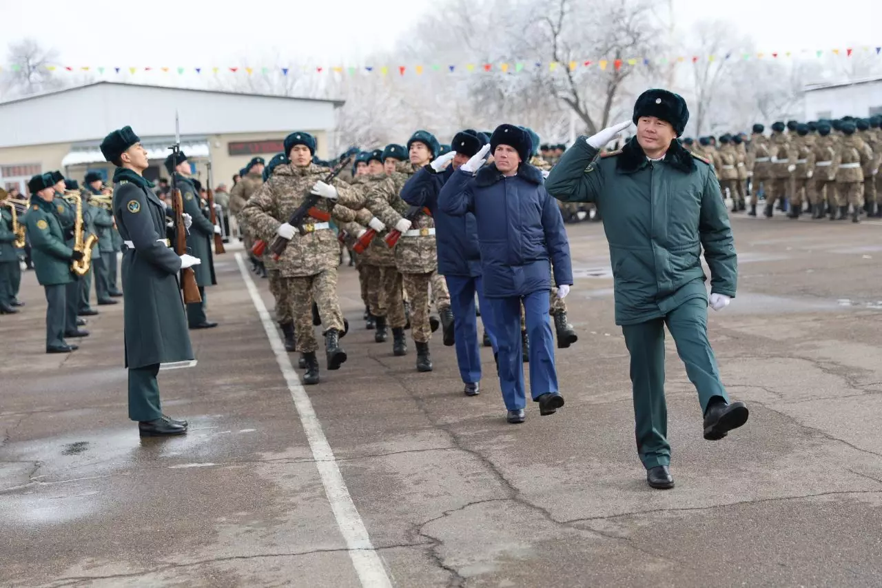 В Алматы новобранцы присягнули на верность Родине