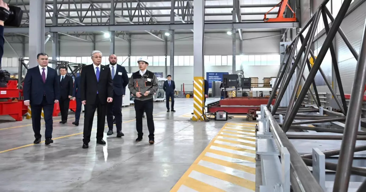   Қасым-Жомарт Тоқаев Tausogar зауытына барды   