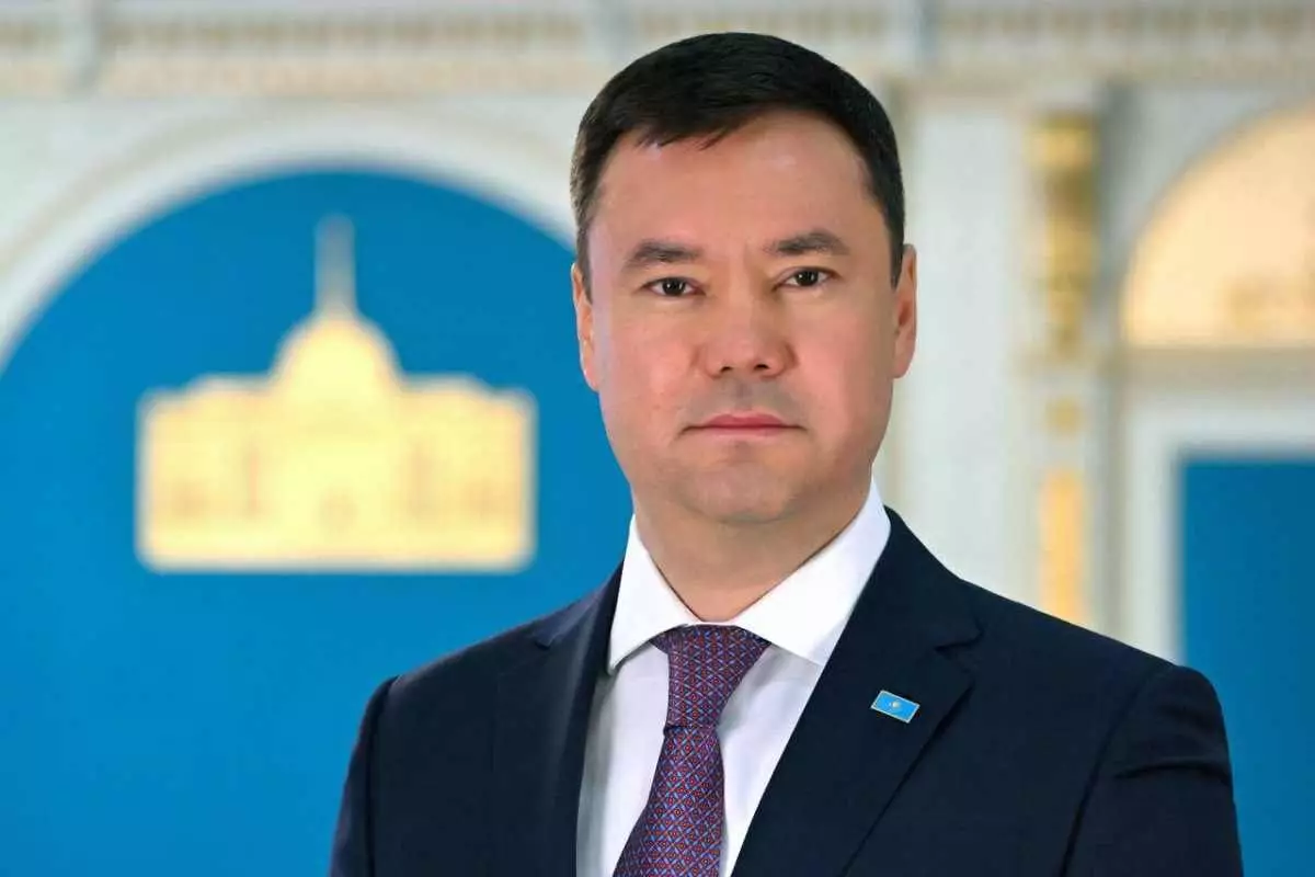 Рустам Баялиев освобожден от должности в Администрации президента