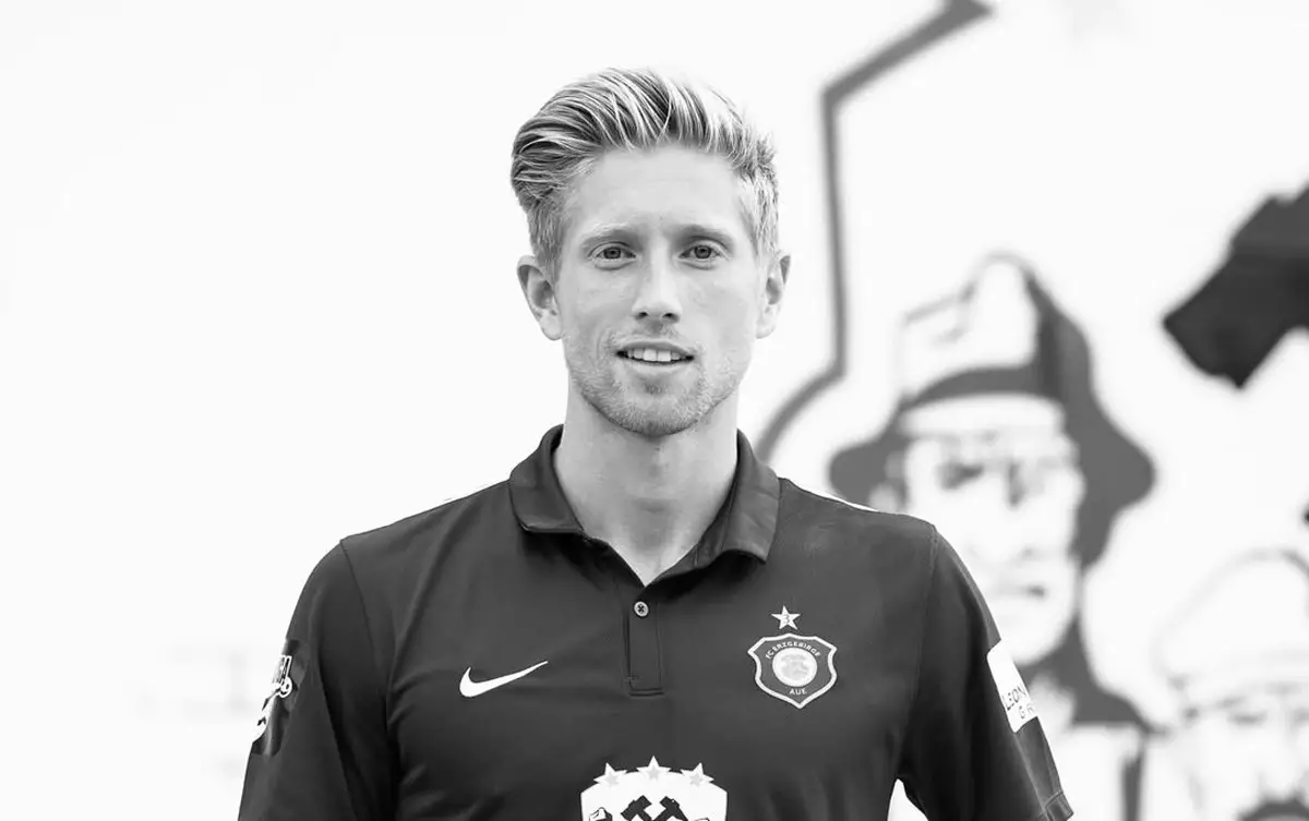 Экс-защитник «Шальке» и «Эрцгебирге» погиб на курорте в Черногории