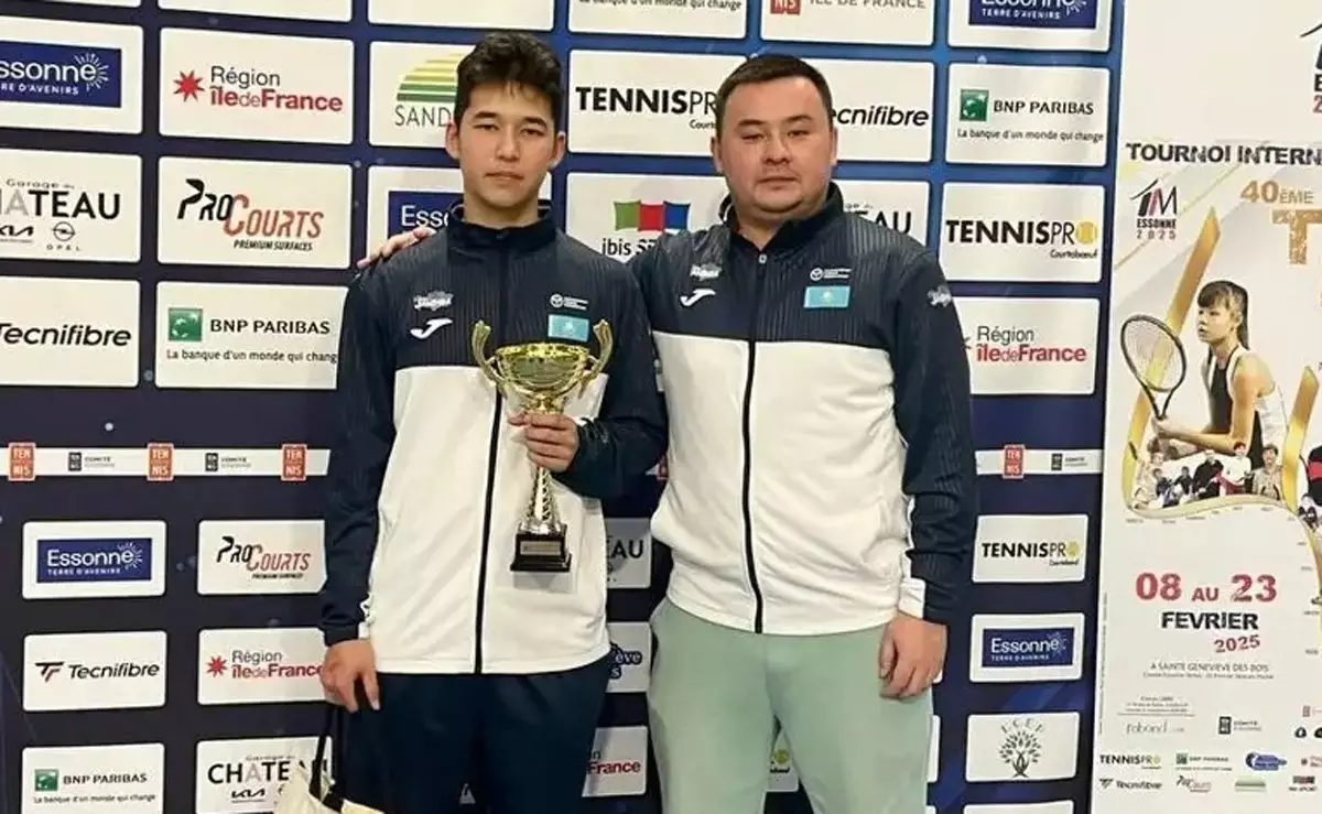 Теннисист Ахмади Маханов признан лучшим зарубежным игроком Европы