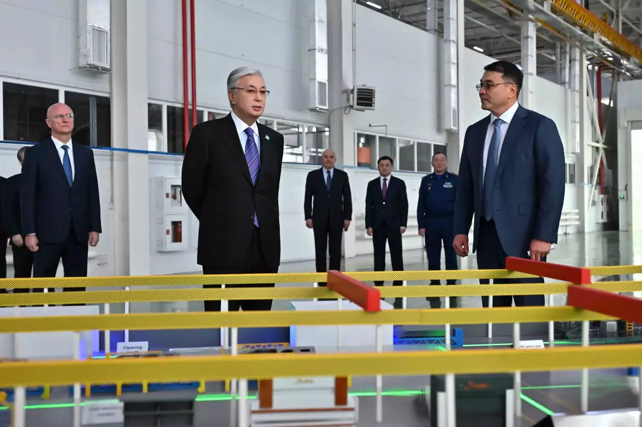 Президент ознакомился с деятельностью завода Besqaru
