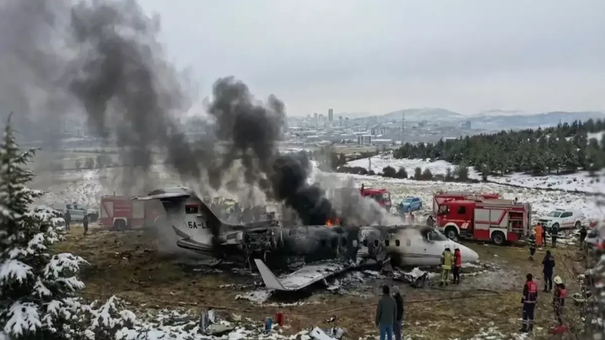 Анкарада ұшақ құлап, ішіндегі шенеуніктер түгел мерт болды 