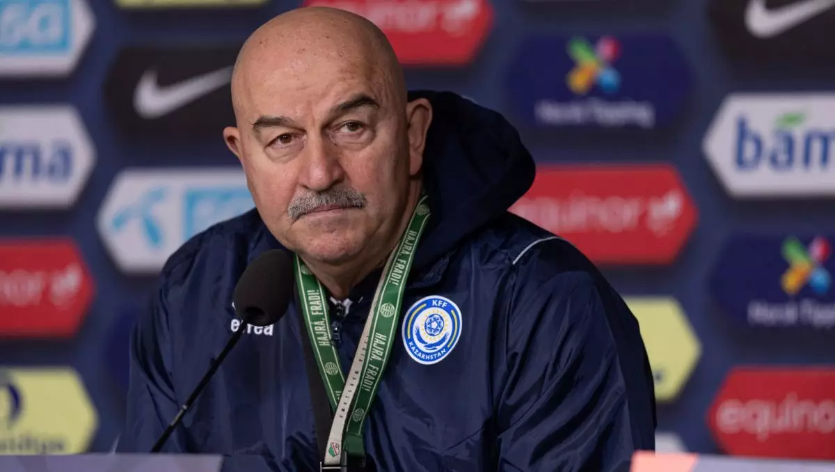 Станислав Черчесов дал совет казахстанским футболистам