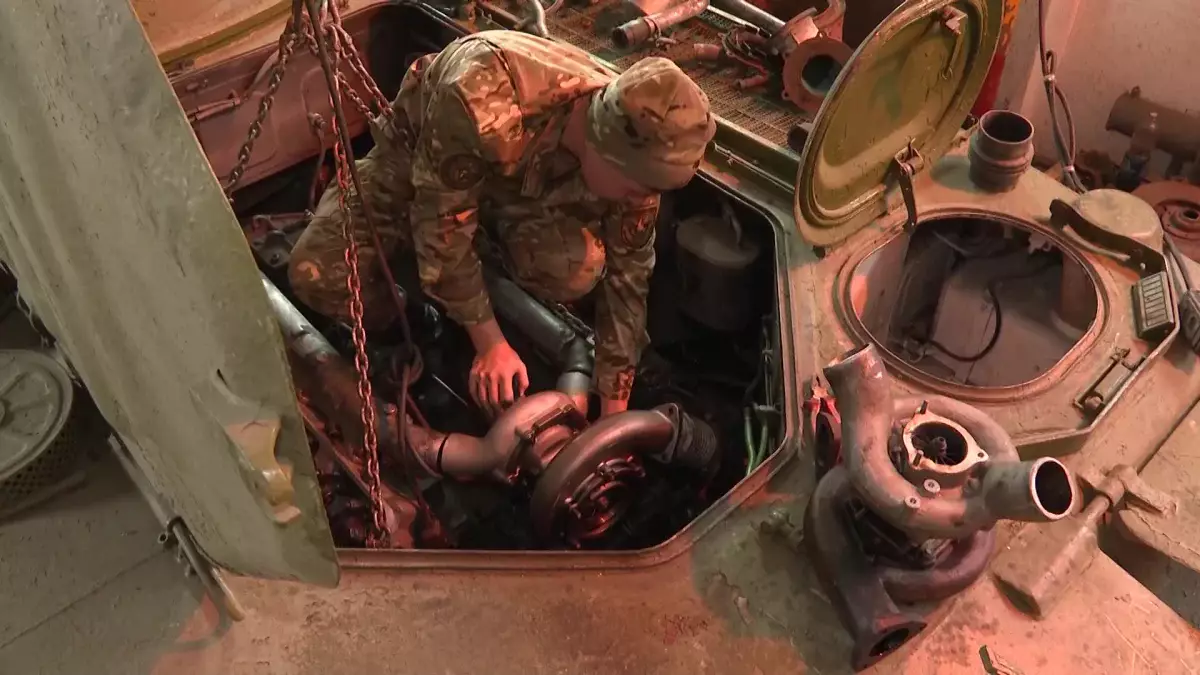 Тараздағы әскери бөлімде сарбаздар дайындық пен оқу тәжірибесін қалай ұштастырып жүр