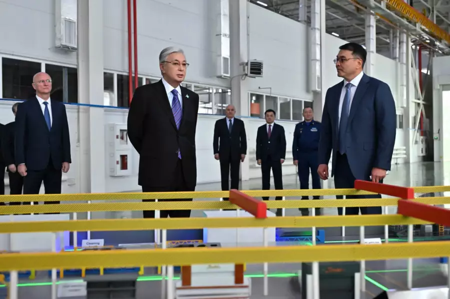 Тоқаев Besqaru зауытымен танысты