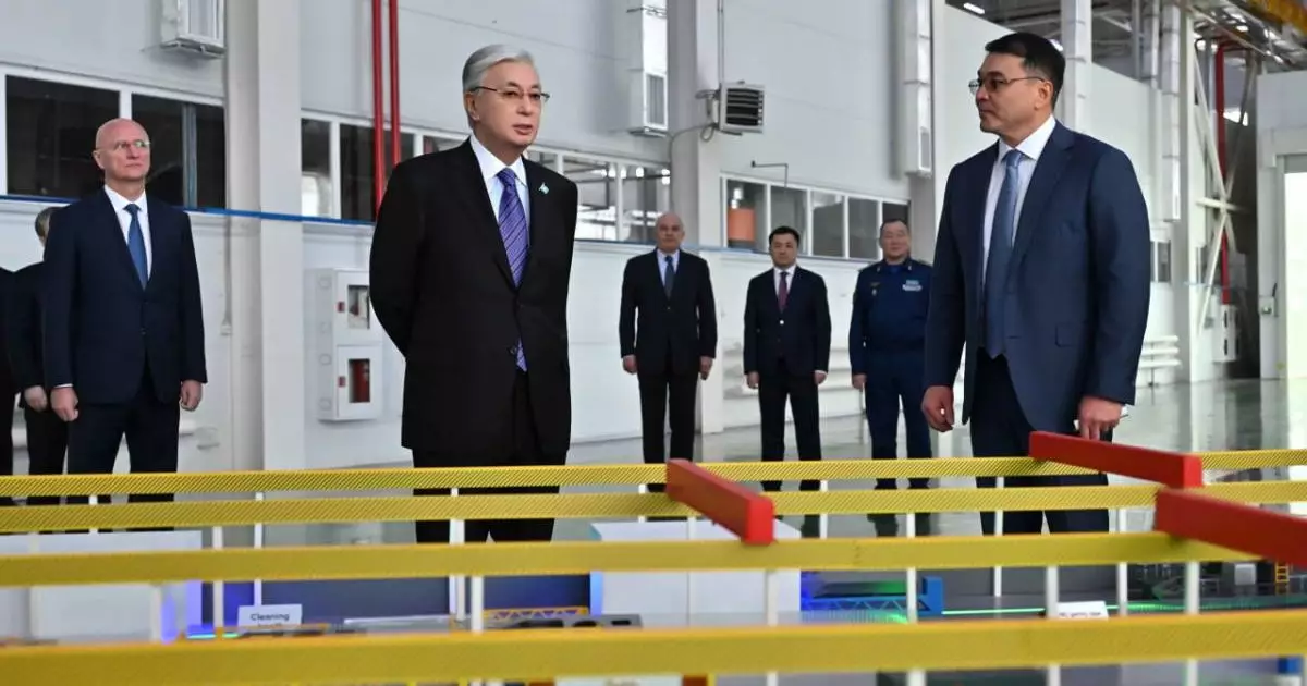  Президент Besqaru зауытымен танысты 